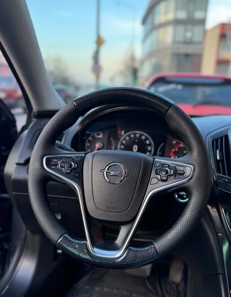 Opel İnsignia 2015-2017 Uyumlu Araca Özel Dikmeli Direksiyon Kılıfı (5D KRİSTAL KARBON SOFT NOKTA) ürün görseli