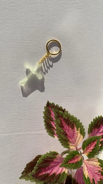 Yeşil Neon Renkli Haç Şekil Gold Aksesuarlı Anahtarlık El Yapımı Epoksi Hediyelik - 4