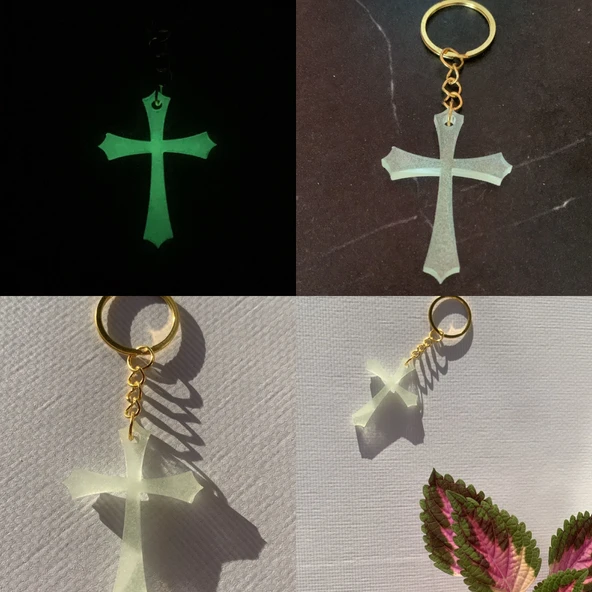 Yeşil Neon Renkli Haç Şekil Gold Aksesuarlı Anahtarlık El Yapımı Epoksi Hediyelik