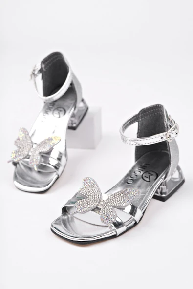 Muggo LOLA Kelebek Detaylı Bilekten Bağlamalı Kız Çocuk Kısa Topuklu Ayakkabı