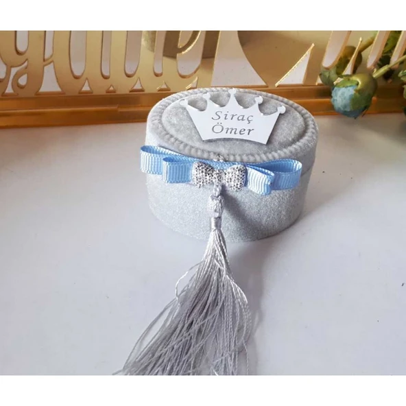 Gri (Gümüş) Kutu Pleksi İsimli Ve Fiyonklu(30 Adet) ürün görseli