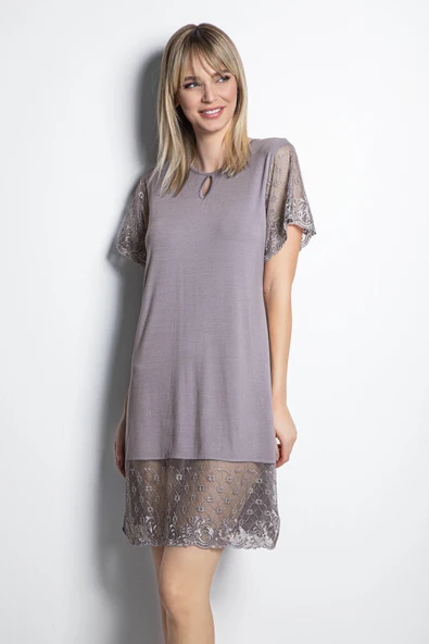 Yakası Detaylı Brode Dantelli Gecelik ürün görseli