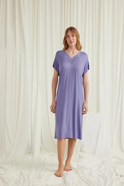 Yakası Dantelli Kısa Kollu Gecelik ürün görseli