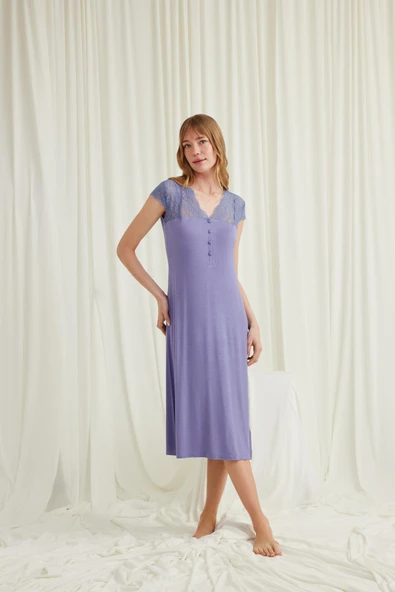 Kolu Omzu ve Yakası Dantelli Önü Düğmeli Gecelik - Resim 2