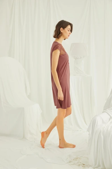 Yakası Kolu ve Omzu Brode Dantelli Önü Düğmeli Gecelik - Resim 5