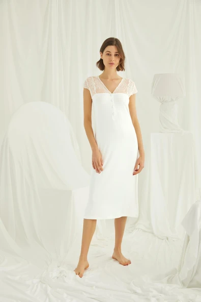 Kolu Omzu ve Yakası Dantelli Önü Düğmeli Gecelik - Resim 2