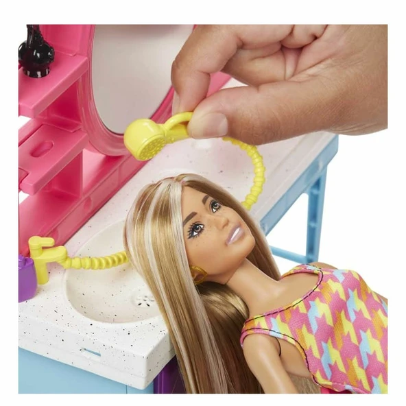 HKV00 Barbie Muhteşem Kuaför Oyun Seti - Resim 5