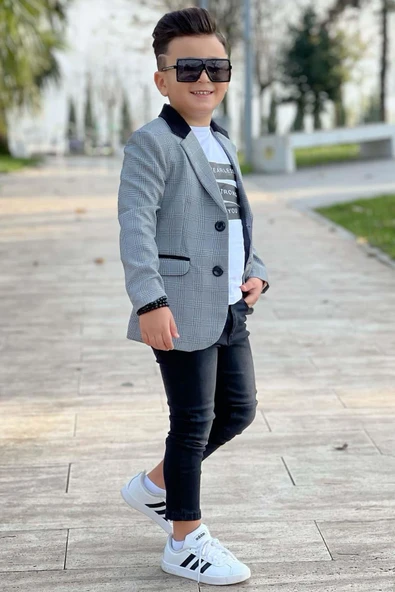 Erkek Çocuk Yazı Baskılı Tişört Cep Detaylı Kareli Blazer Ceket Siyah Jean Pantolon Alt Üst Takım - 2