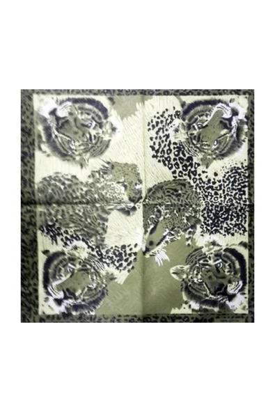 fame-stoned Kaplan Bandana