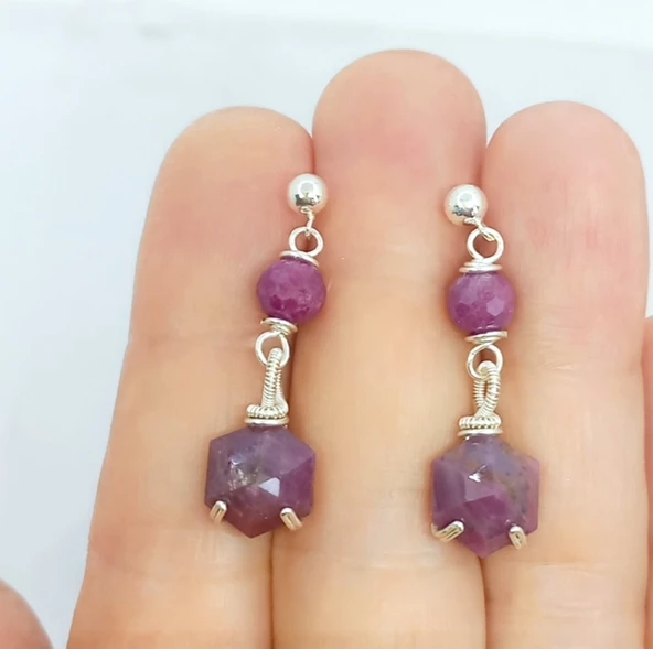 2347 Gümüş(925) aparatlı kök Yakut el yapımı küpe - 5