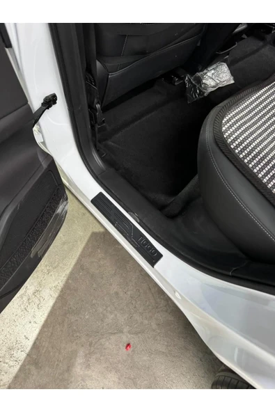 Chery Tiggo 8 Pro Plasik Yapışkanlı Araba Kapı Eşiği 4'lü Siyah - Resim 2