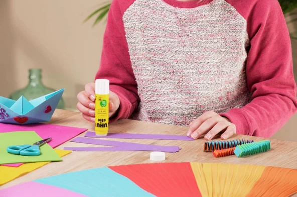 Uhu Stic 21gr Lisanslı Katı Yapıştırıcı / 51010965 - Resim 4