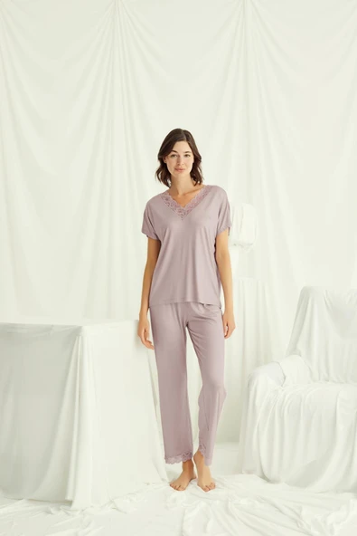 Kısa Kollu V Yakalı Dantelli Pijama Takımı - 1