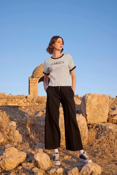 Çizgi Desenli "Fearless" Pijama Takımı - 4