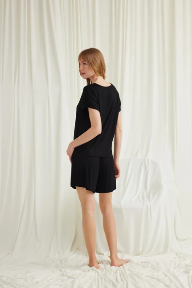 Kısa Kollu Dantelli V Yaka Şort Takımı - 7