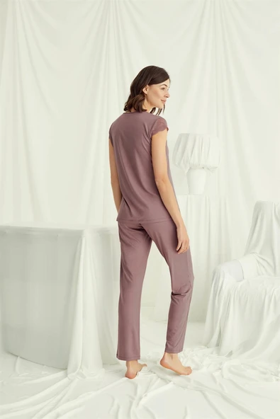 Yakası Kolu ve Omzu Dantelli Önü Düğmeli Pijama Takımı - 6