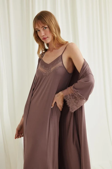 Dekolteli Yakası ve Kolu Dantelli Sabahlık Takımı - 11