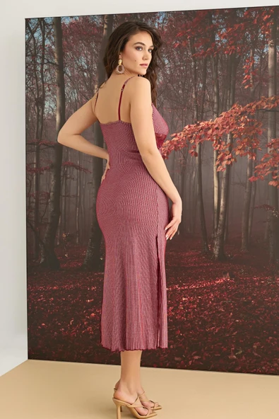 Dantelli ve Dekolteli Kadife Sabahlık Takımı - 8