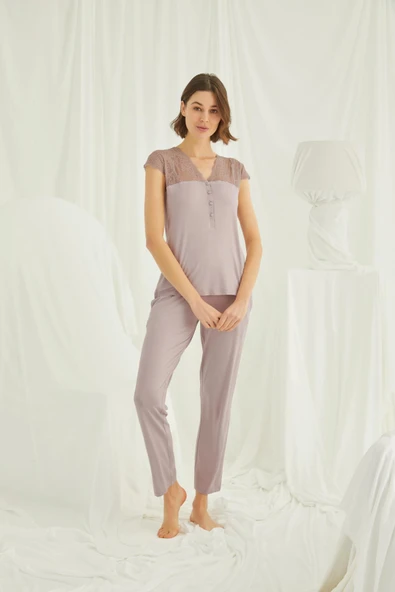 Yakası Kolu ve Omzu Dantelli Önü Düğmeli Pijama Takımı - 4