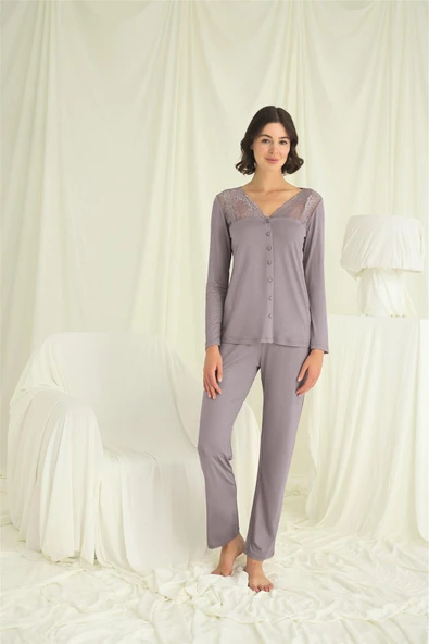 Yakası Kolu ve Omzu Dantelli Boydan Düğmeli Pijama Takımı - 5