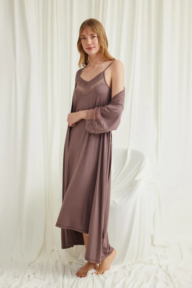 Dekolteli Yakası ve Kolu Dantelli Sabahlık Takımı - 10