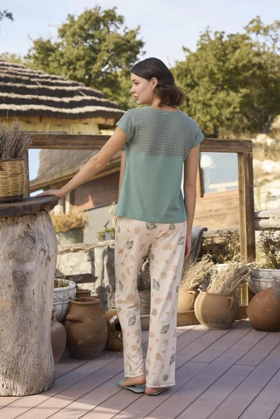 Desenli ve Baskılı "See the World" Pijama Takımı - Resim 4