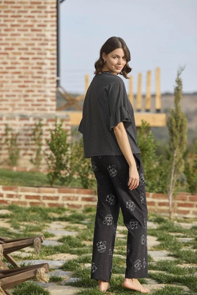 Çizgi ve Kedi Desenli ve Basklılı "Sweet Dreams" Pijama Takımı - Resim 4