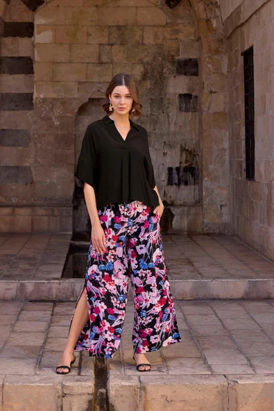 Çiçek Desenli Yırtmaç Detaylı Alt Üst Takım - Resim 5