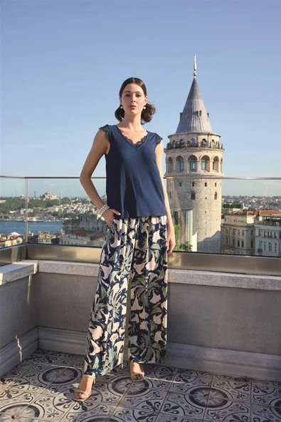 Yaprak Desenli ve Dantelli 3'lü Pijama Takımı - 6