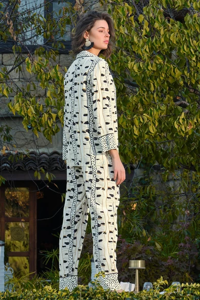 Desenli Puantiyeli Gömlek Yakalı Pijama Takımı - Resim 5