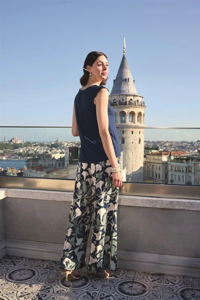 Yaprak Desenli ve Dantelli 3'lü Pijama Takımı - 7