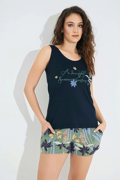 Çiçek ve Yaprak Baskılı "A Beautiful Summer Vocation" Şort Takımı - 2