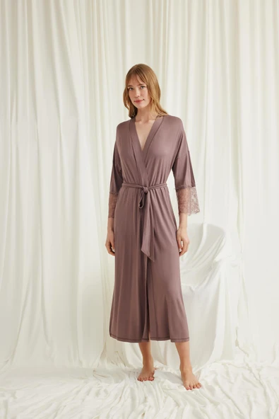 Dantelli ve Kuşaklı Sabahlık - 2