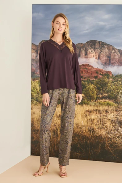 Etnik Desenli Dantelli Pijama Takımı