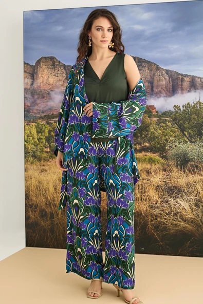 Çiçek Desenli 3'lü Saten Pijama Takımı - 6