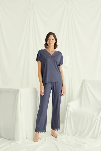 Kısa Kollu V Yakalı Dantelli Pijama Takımı - 4