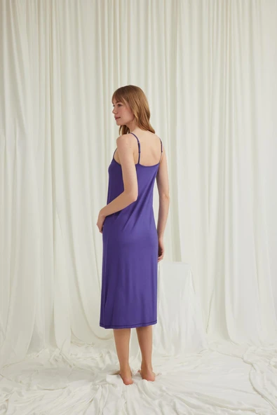 Dekolteli Yakası ve Kolu Dantelli Sabahlık Takımı - Resim 8