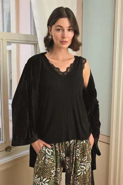 Çiçek Yaprak ve Etnik Desenli Dantelli 3'lü Pijama Takımı - Resim 4