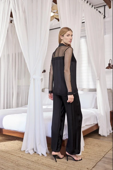 Dantelli ve Tüllü Uzun Kollu Önü Düğmeli Saten Pijama Takımı - 5