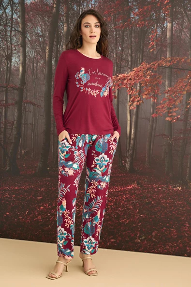 Çiçek ve Yaprak Desenli "I'm Living In a Dreamland" Pijama Takımı - 1