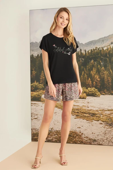 Yaprak Desenli "Natural Vibes" Şort Takımı - 2