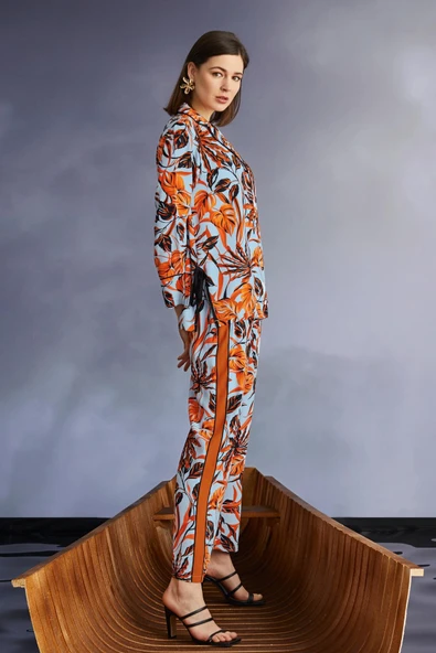 Yaprak Desenli Gömlek Yakalı Boydan Düğmeli Pijama Takımı - Resim 2