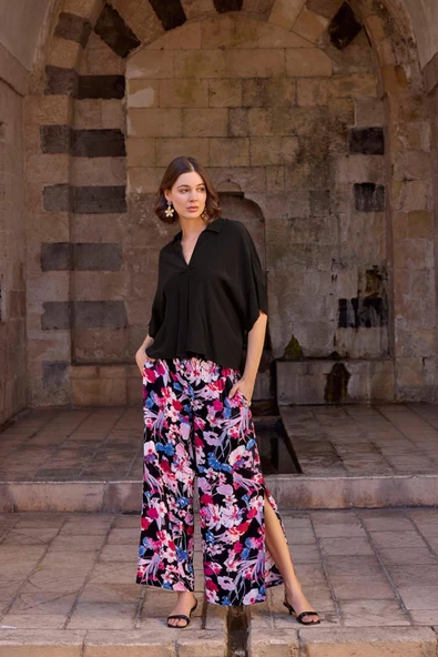 Çiçek Desenli Yırtmaç Detaylı Alt Üst Takım - Resim 4