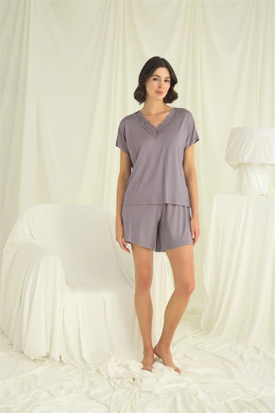 Kısa Kollu Dantelli V Yaka Şort Takımı - 5