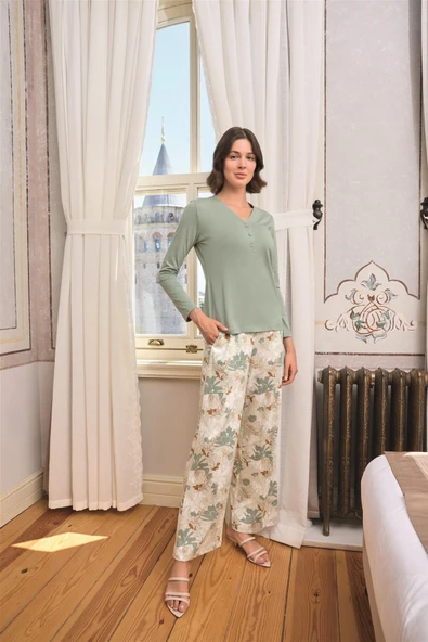 Çiçek ve Yaprak Desenli Önü Düğmeli Pijama Takımı - 5