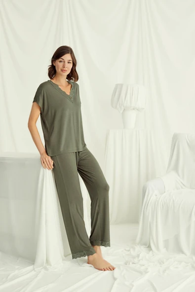Kısa Kollu V Yakalı Dantelli Pijama Takımı - 5