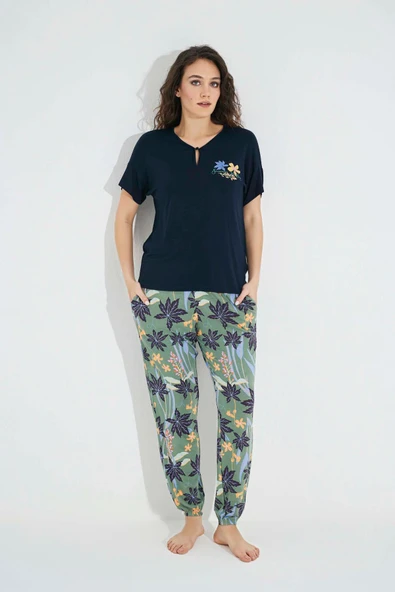Çiçek ve Yaprak Baskılı "Summer Vocation" Pijama Takımı - 2