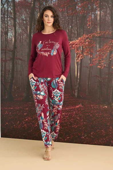 Çiçek ve Yaprak Desenli "I'm Living In a Dreamland" Pijama Takımı - 2