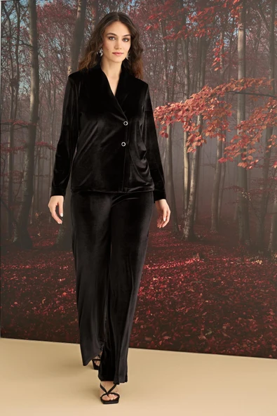 Uzun Kollu Önü Düğmeli Kadife Alt Üst Takım ürün görseli