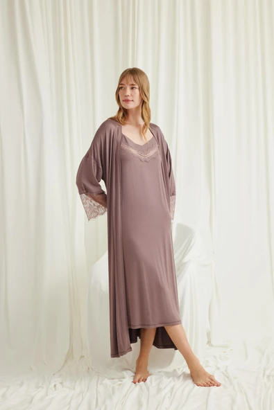 Dekolteli Yakası ve Kolu Dantelli Sabahlık Takımı - 9